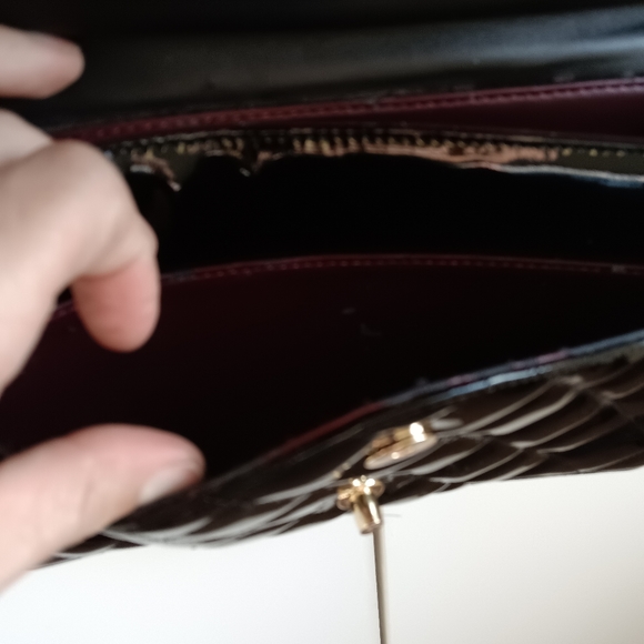 Chanel bag still in good condition - Picture 9 of 16